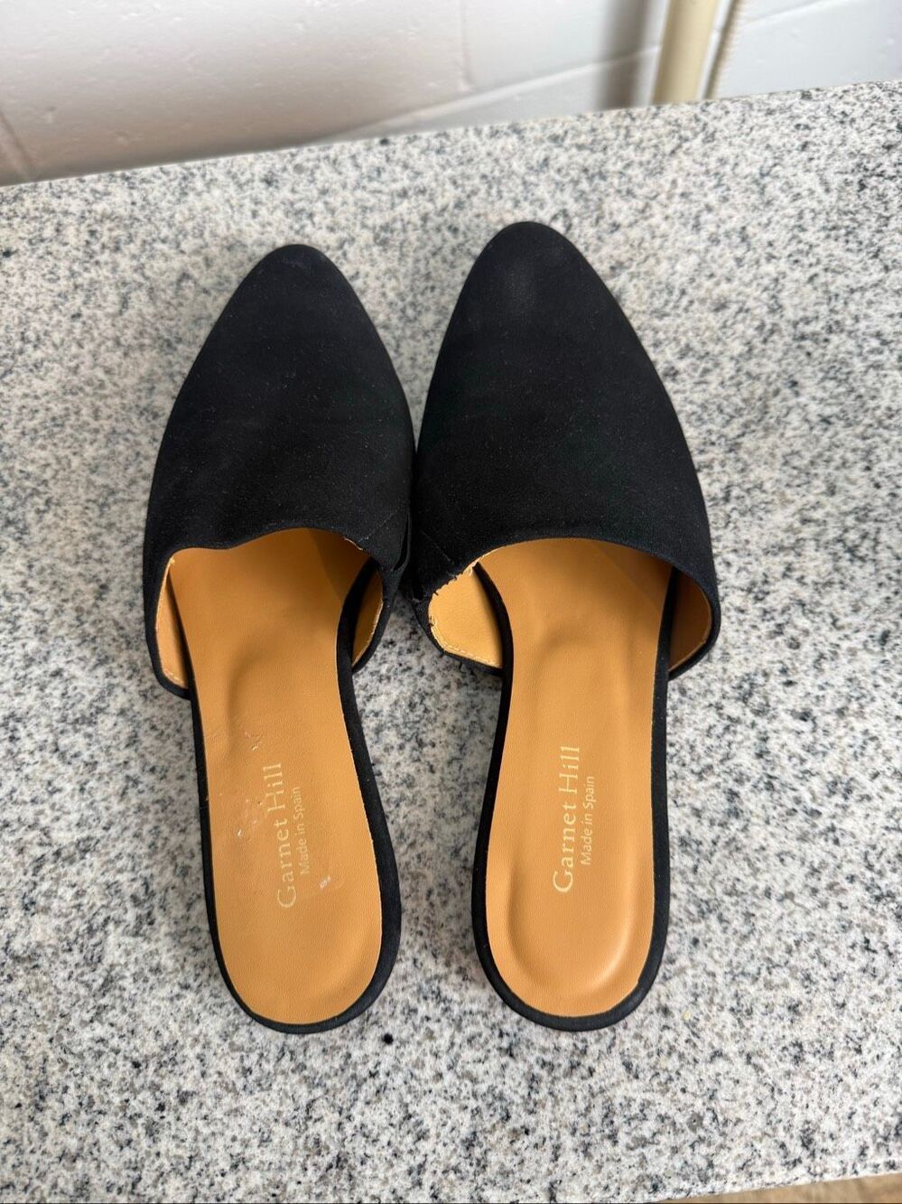 Garnet Hill Women’s Iris Suede Mules Size 39 Black Pointed Toe Slides Quiet Luxu